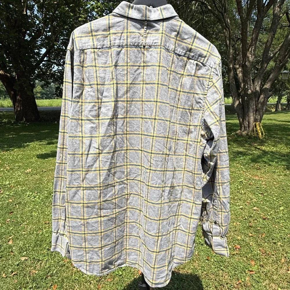 Banana Republic Mens XL Flannel Shirt Grey Yellow Blue Plaid Cotton Button Down